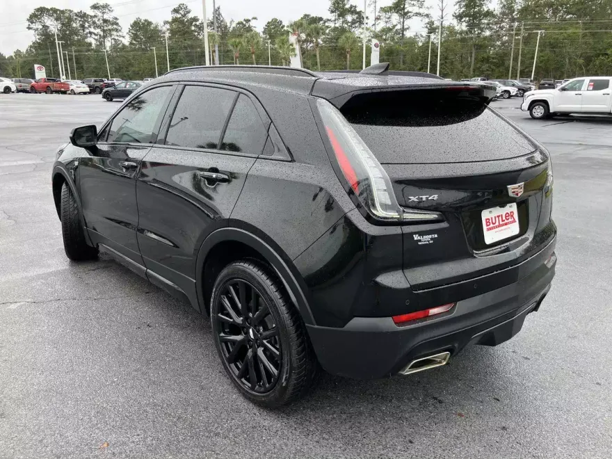 2023 Cadillac XT4 Sport photo 1