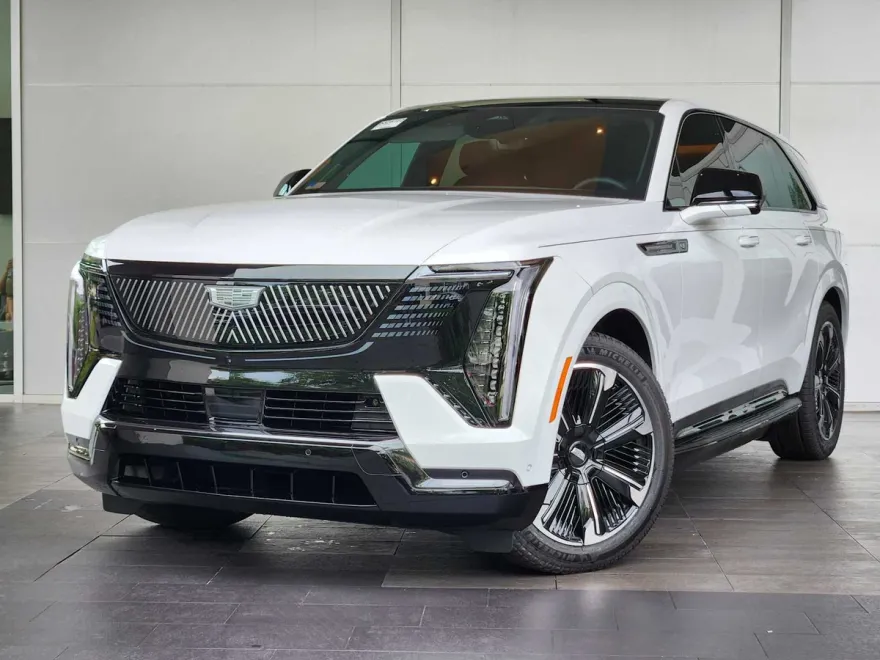 2025 Cadillac Escalade IQ Sport photo 1