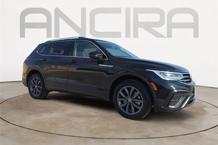 2022 Volkswagen Tiguan SE photo 1
