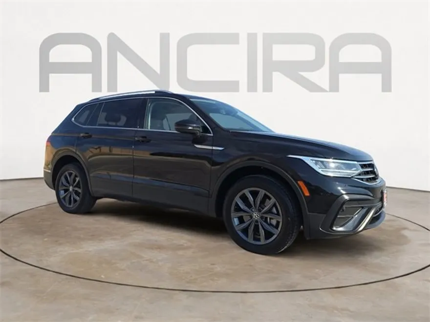 2022 Volkswagen Tiguan SE photo 1
