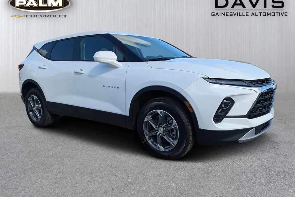 2025 Chevrolet Blazer 2LT photo 1