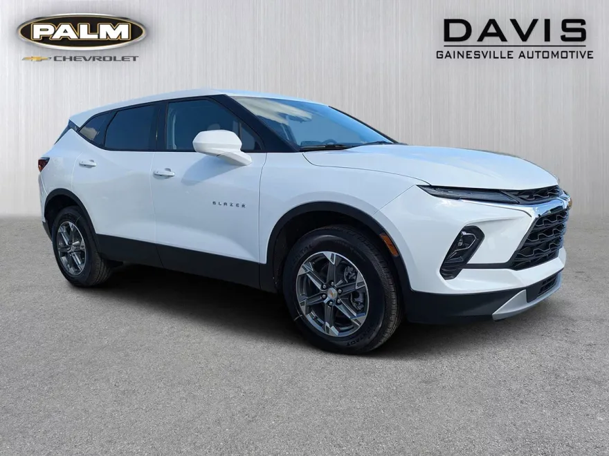 2025 Chevrolet Blazer 2LT photo 1