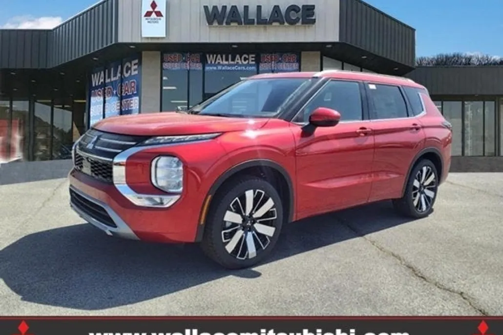 2025 Mitsubishi Outlander SEL photo 1