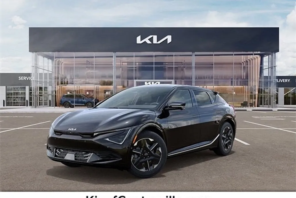 2025 Kia EV6 Wind photo 1