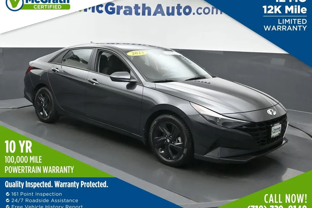 2023 Hyundai Elantra SEL photo 1