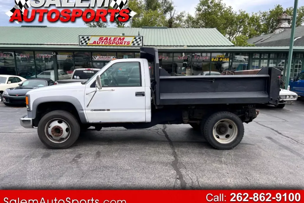 2002 Chevrolet Silverado 3500HD photo 1