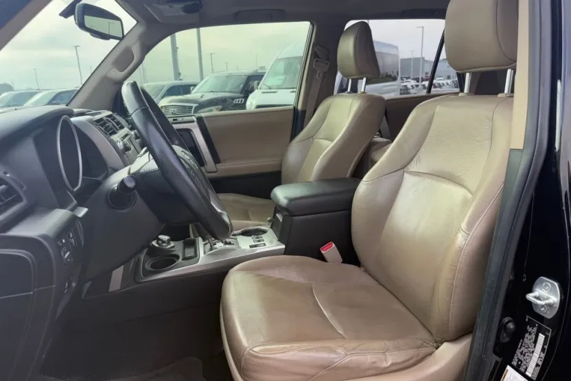 2013 Toyota 4Runner Limited photo 1