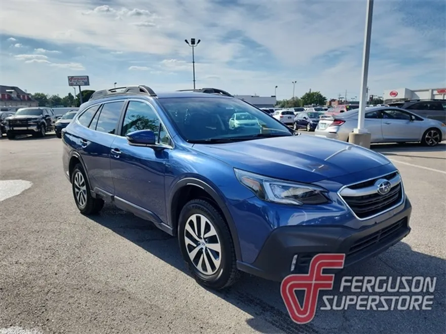 2020 Subaru Outback Premium photo 1