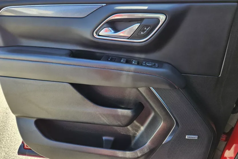 2024 Chevrolet Tahoe RST photo 1