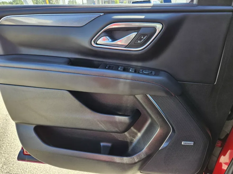 2024 Chevrolet Tahoe RST photo 1