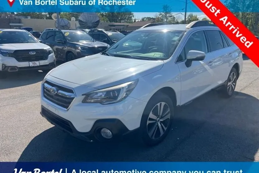 2019 Subaru Outback 2.5i photo 1