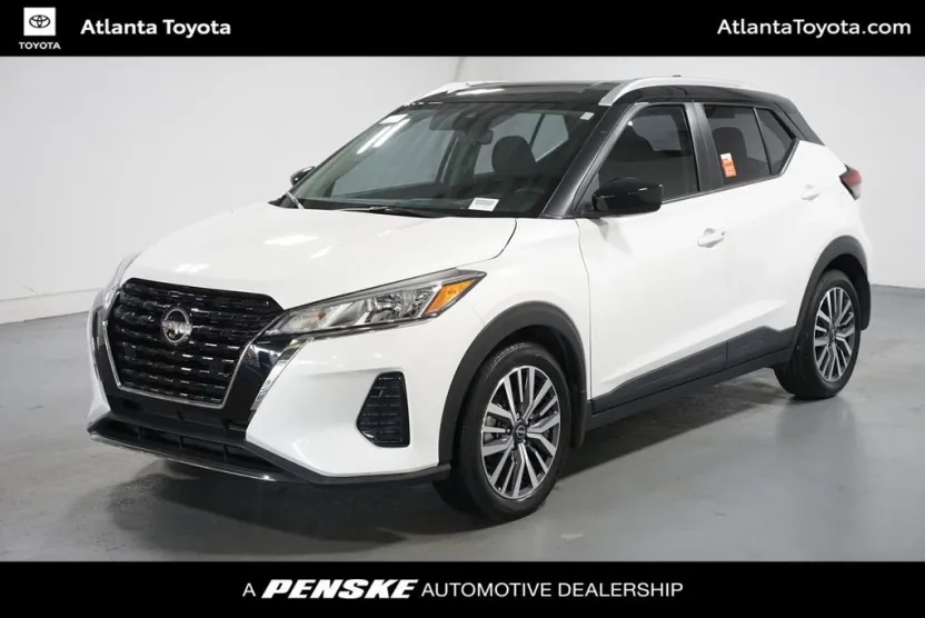 2023 Nissan Kicks SV photo 1