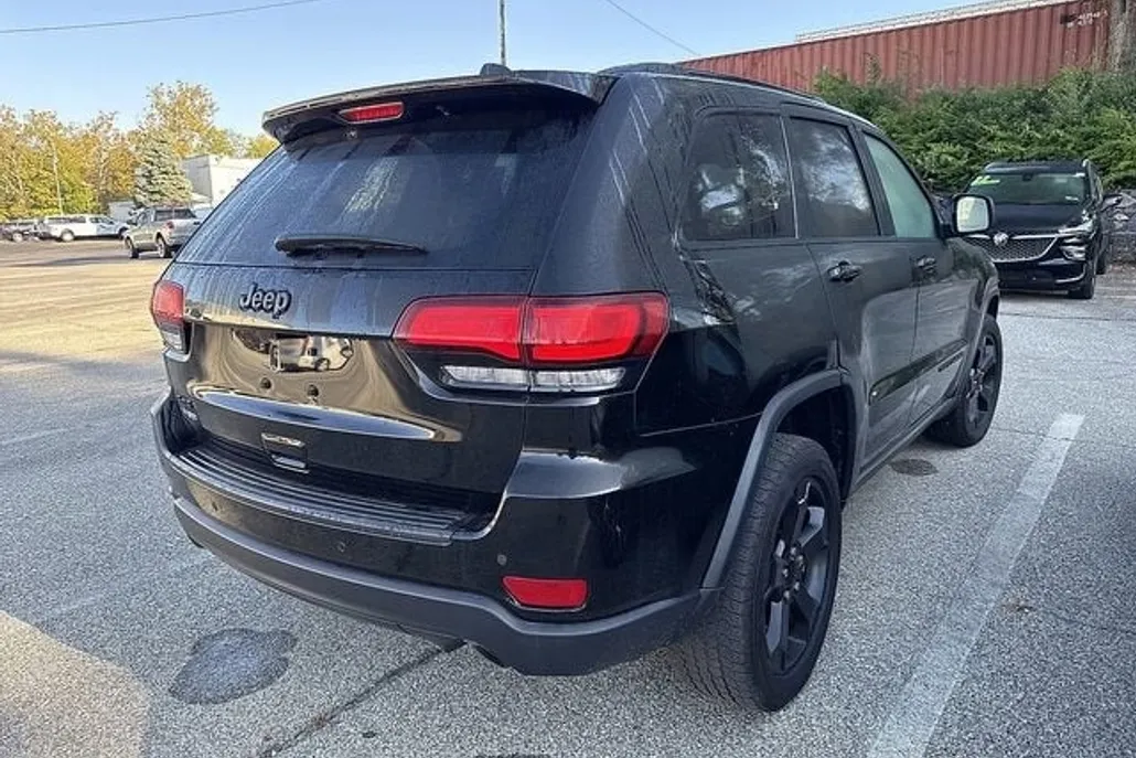 2021 Jeep Grand Cherokee Freedom photo 1