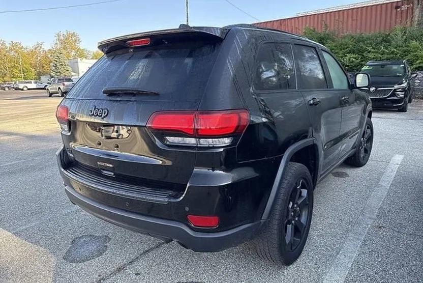 2021 Jeep Grand Cherokee Freedom photo 1