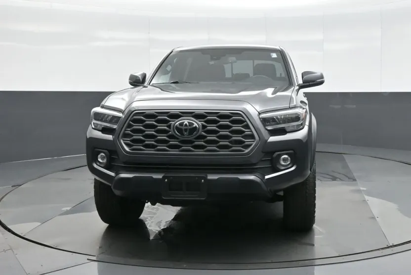 2023 Toyota Tacoma TRD Off-Road photo 1