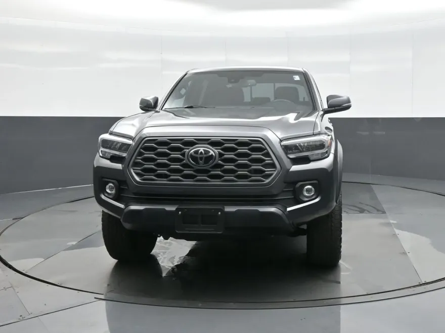 2023 Toyota Tacoma TRD Off-Road photo 1