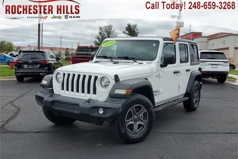 2019 Jeep Wrangler Unlimited Sport photo 1