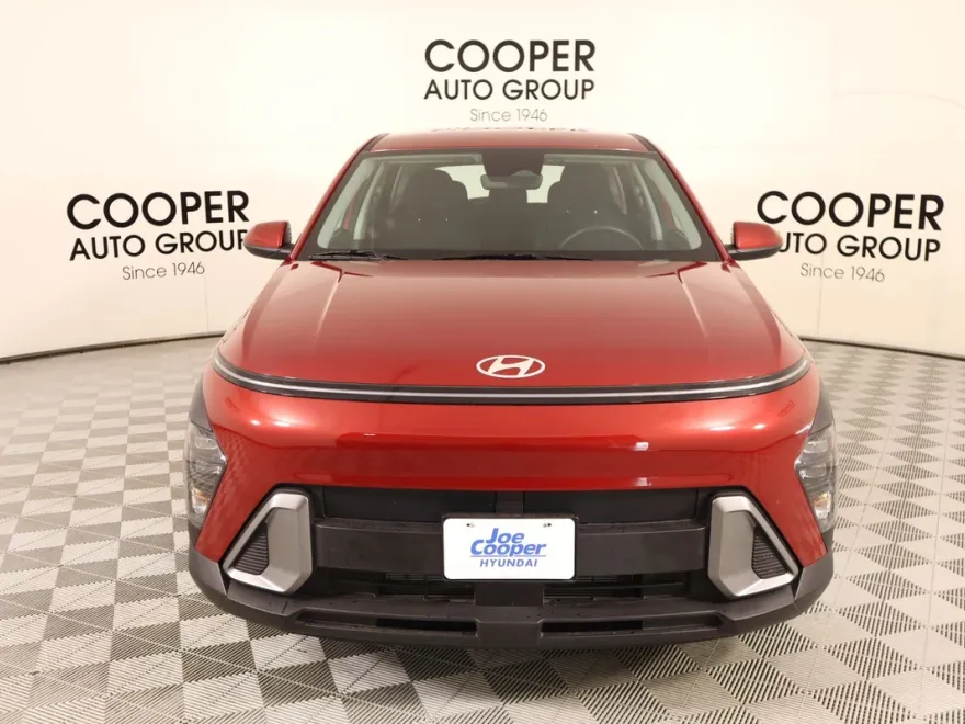 2025 Hyundai Kona SE photo 1