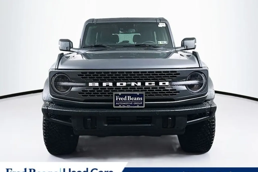 2023 Ford Bronco Badlands photo 1