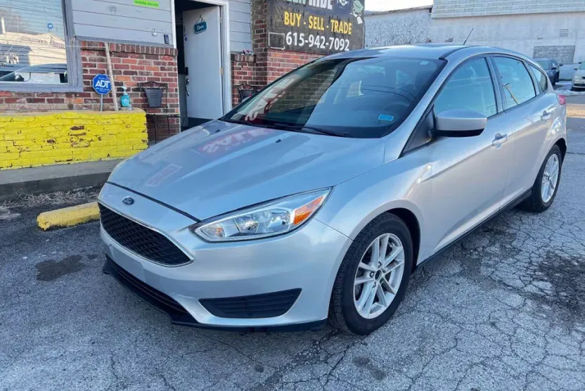 2018 Ford Focus SE photo 1
