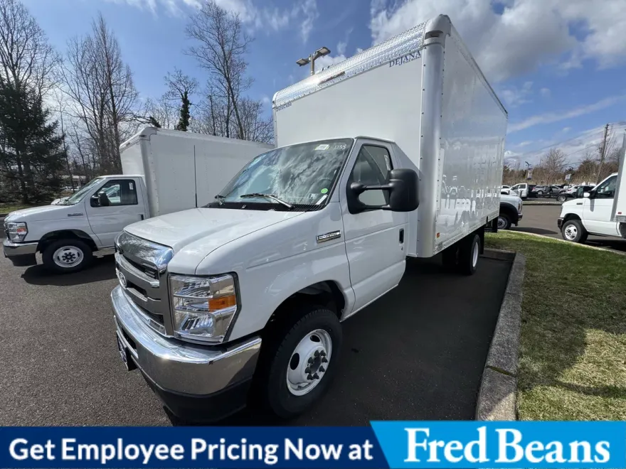 2026 Ford E-350 Base photo 1