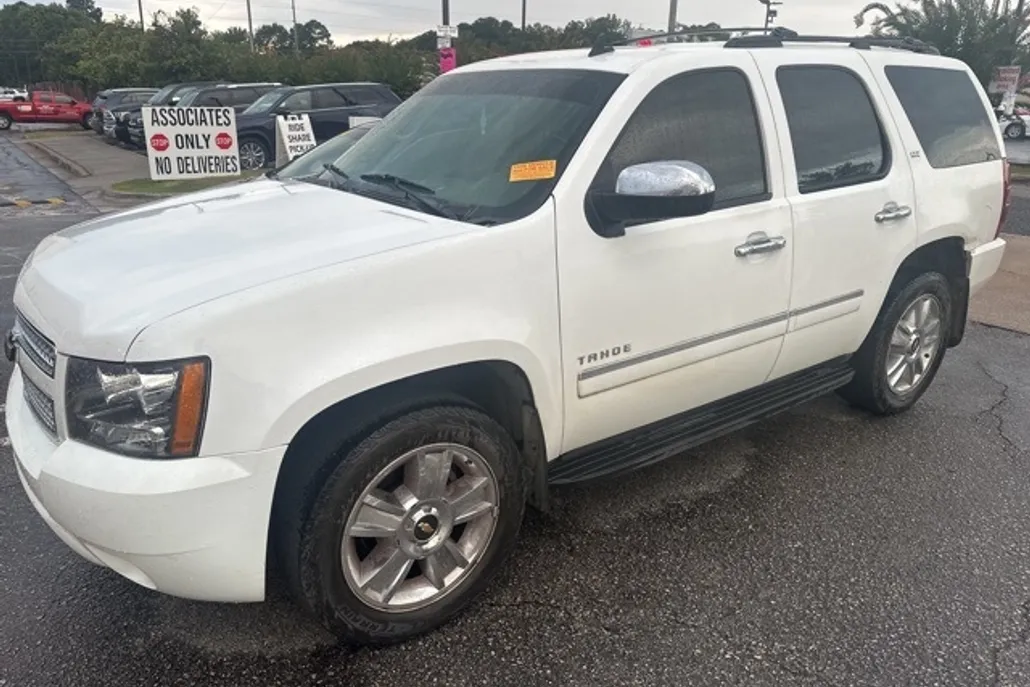 2009 Chevrolet Tahoe LTZ photo 1