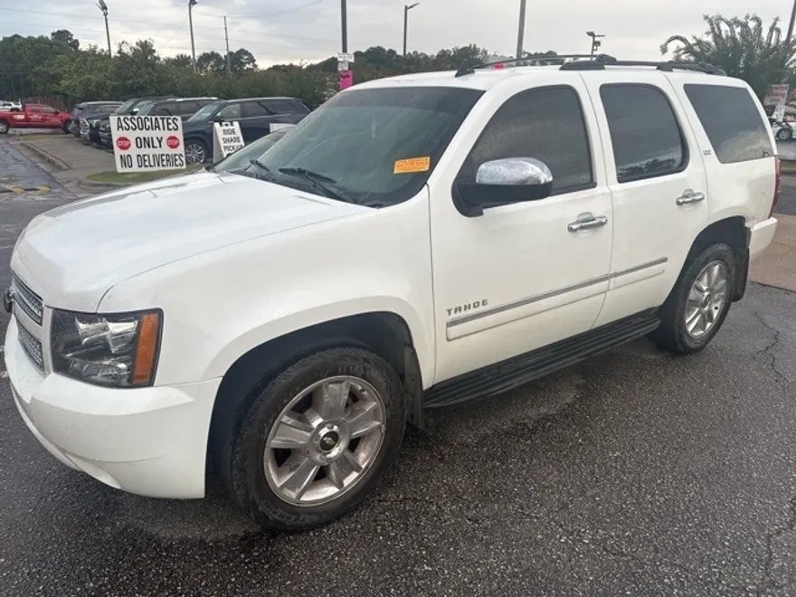 2009 Chevrolet Tahoe LTZ photo 1