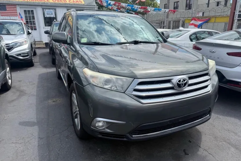 2012 Toyota Highlander Limited photo 1
