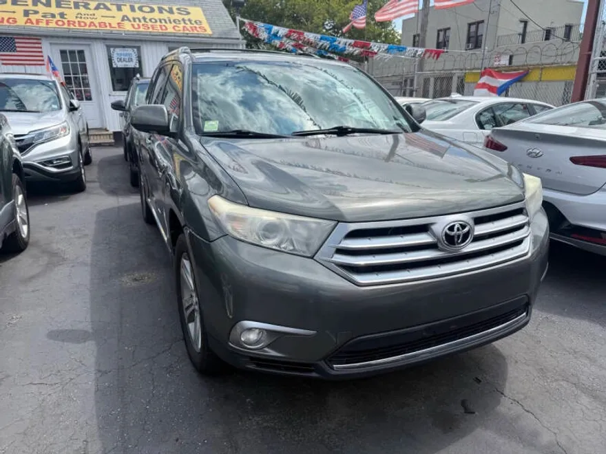 2012 Toyota Highlander Limited photo 1