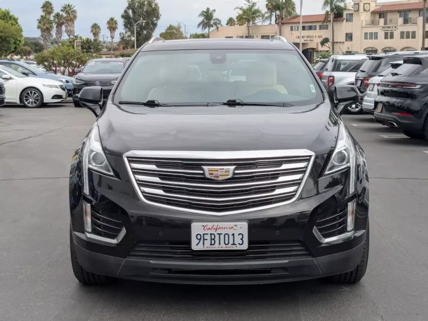 2019 Cadillac XT5 Luxury photo 1