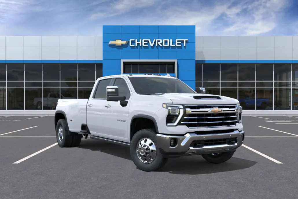 2026 Chevrolet Silverado 3500HD LTZ photo 1