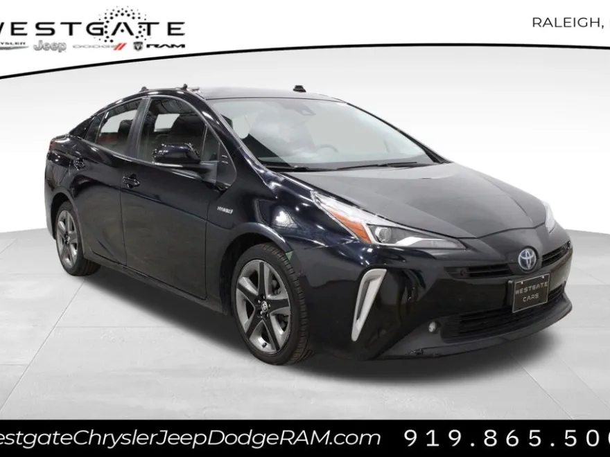 2022 Toyota Prius XLE photo 1