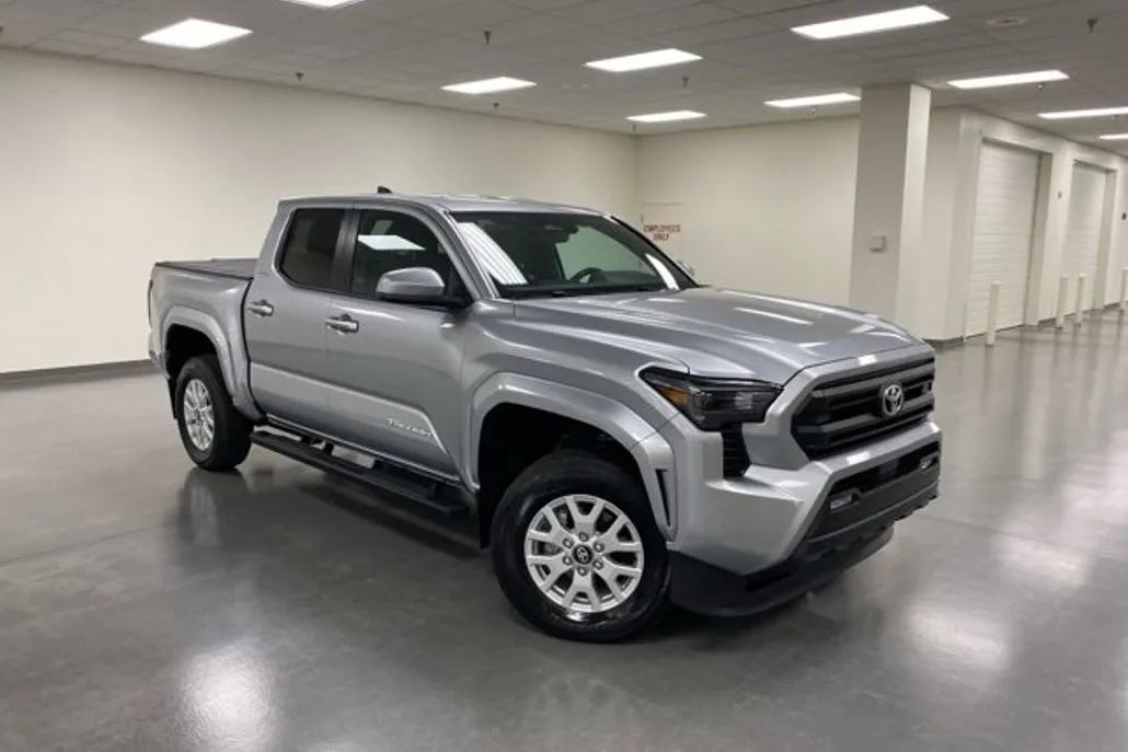 2024 Toyota Tacoma SR5 Double Cab photo 1