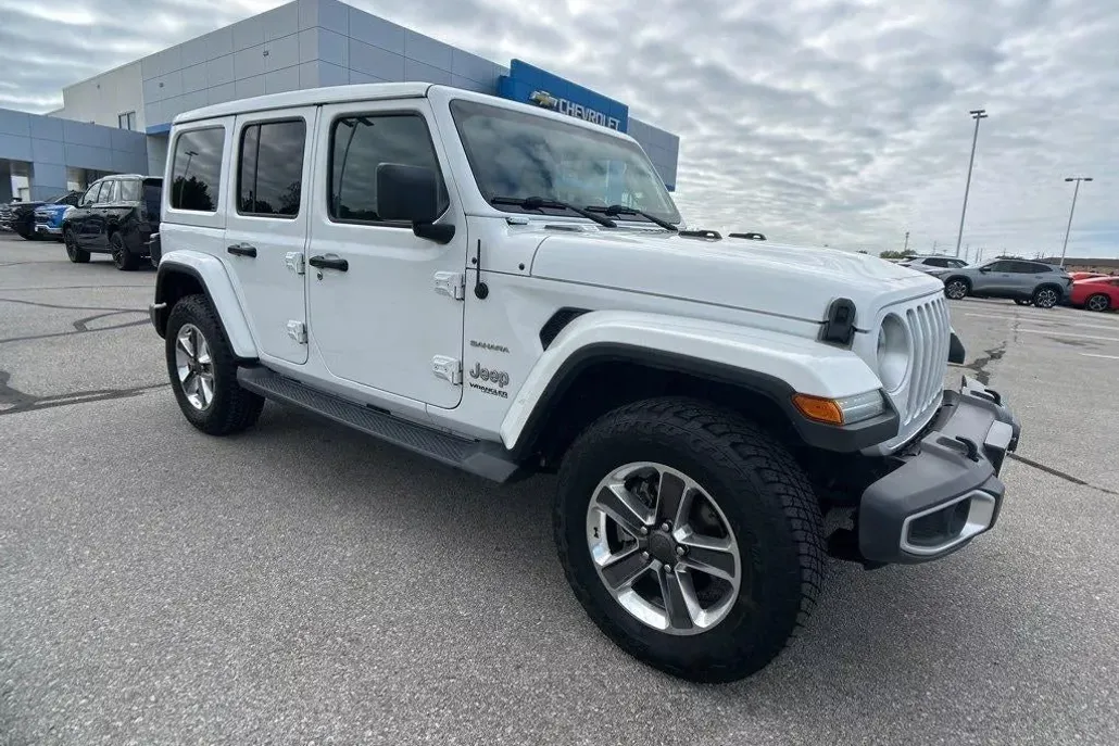 2020 Jeep Wrangler Unlimited Sahara photo 1