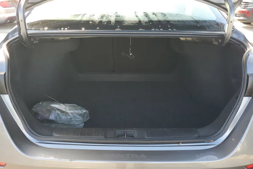 2023 Nissan Sentra S photo 1