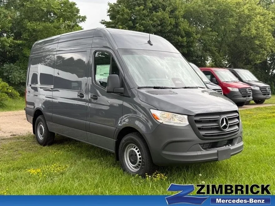 2025 Mercedes Benz Sprinter 2500 144 WB photo 1