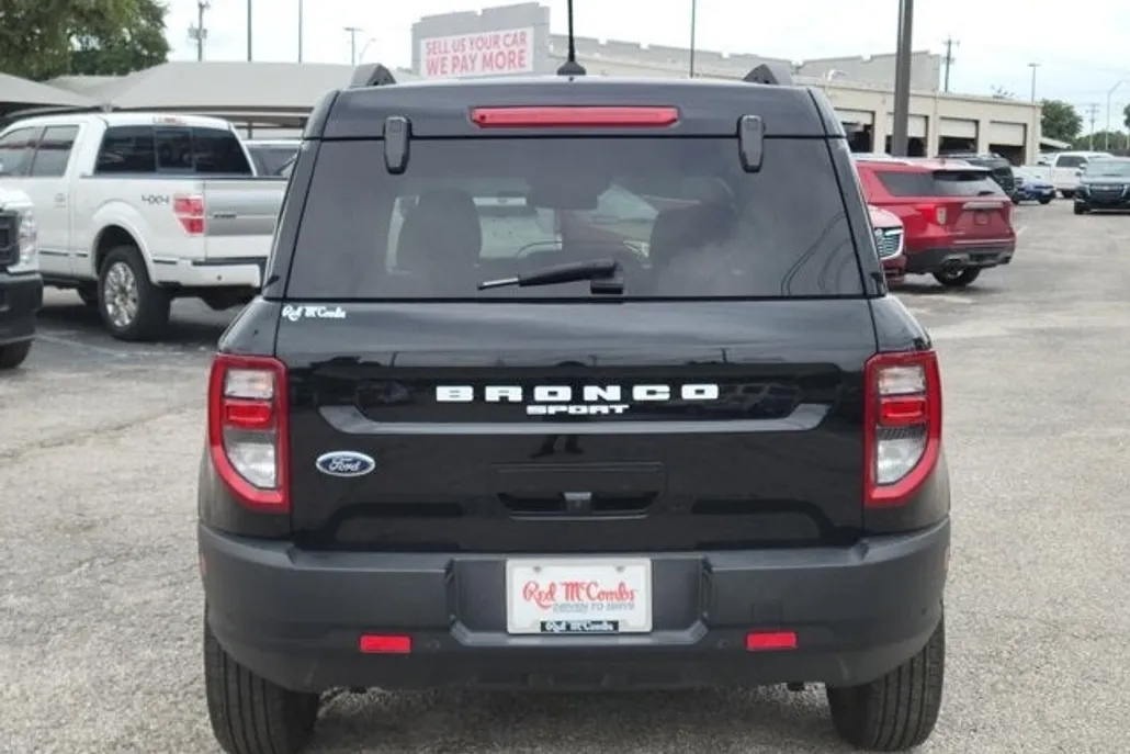 2023 Ford Bronco Sport Outer Banks photo 1
