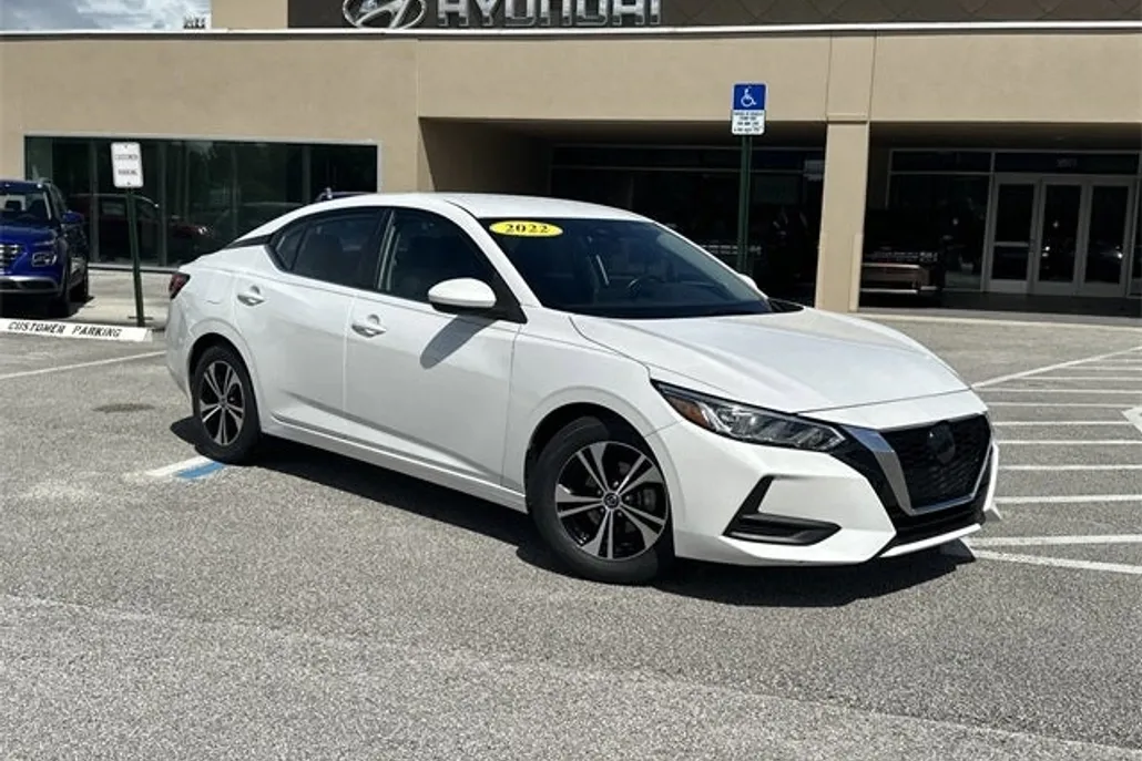 2022 Nissan Sentra SV photo 1