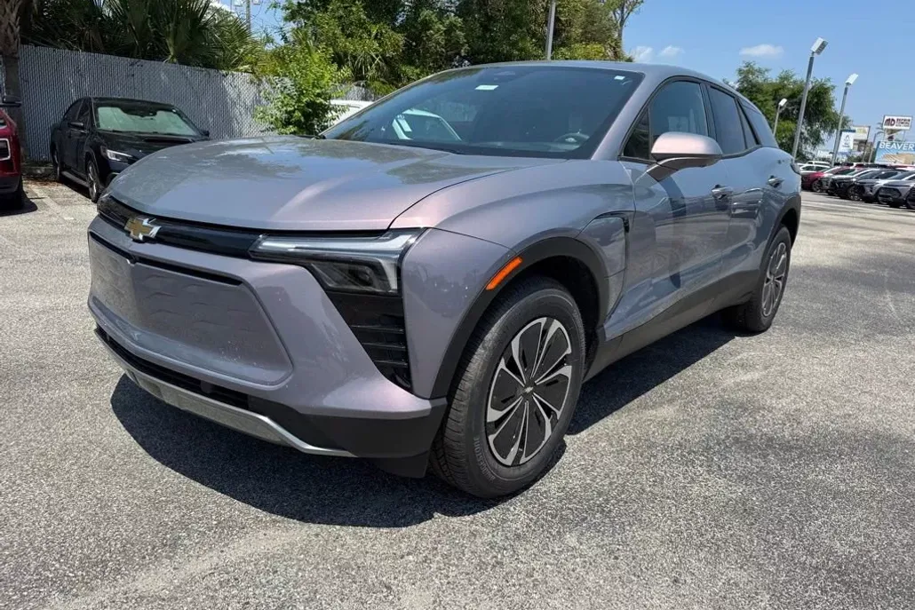 2025 Chevrolet Blazer EV photo 1