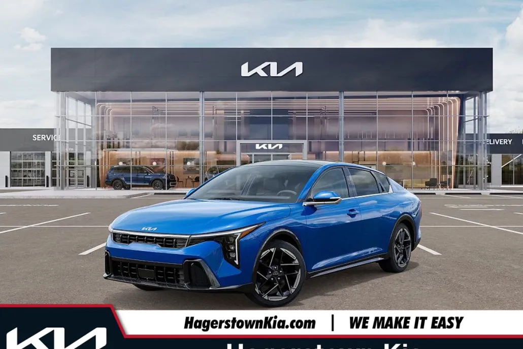2025 Kia K4 GT-Line photo 1