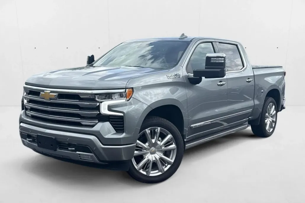 2024 Chevrolet Silverado 1500 High Country photo 1