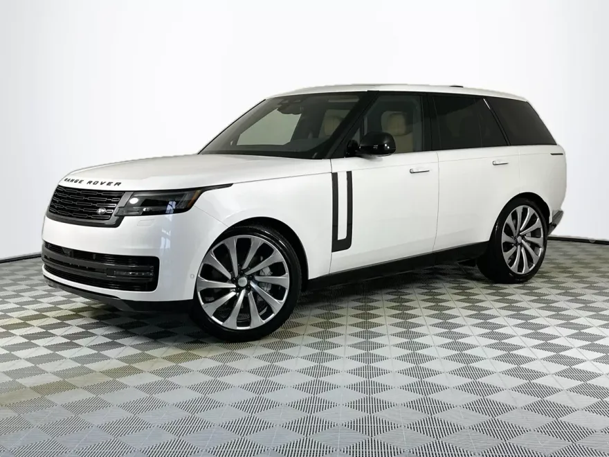 2025 Land Rover Range Rover SE photo 1