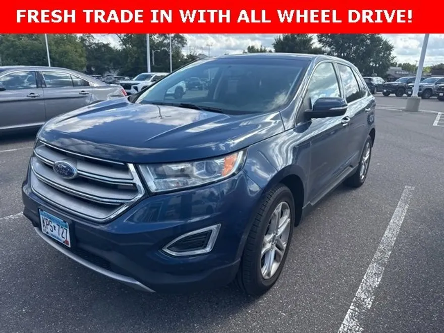 2017 Ford Edge Titanium photo 1