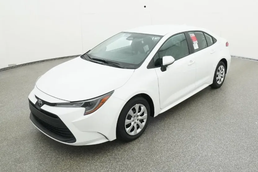 2025 Toyota Corolla LE photo 1