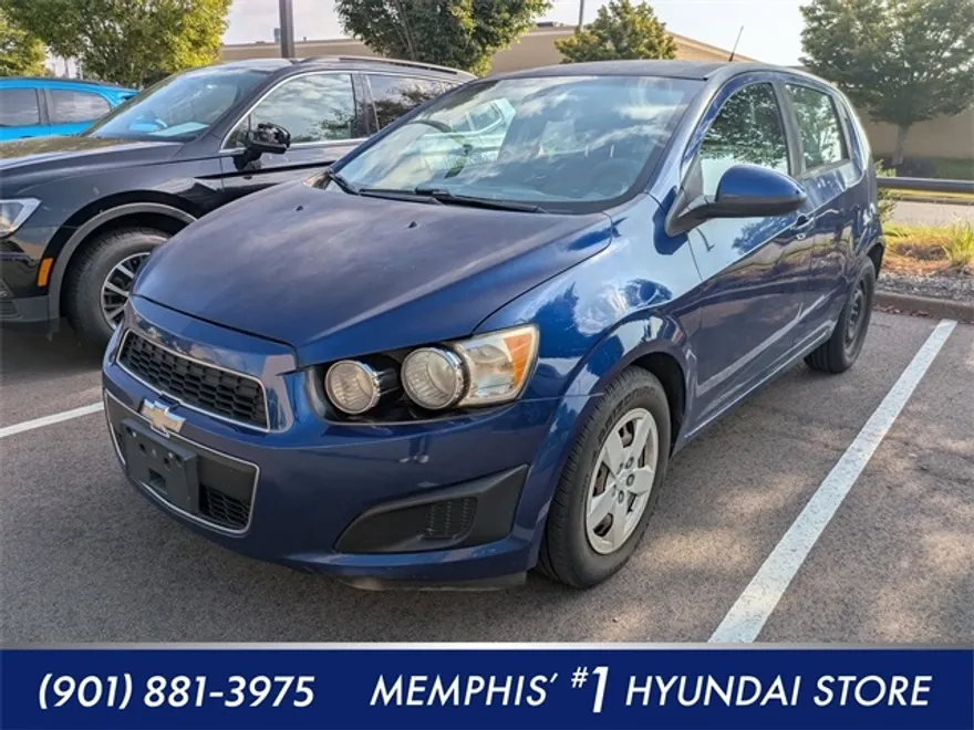 2014 Chevrolet Sonic LS photo 1