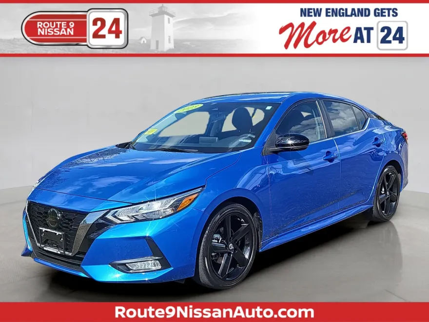 2023 Nissan Sentra SR photo 1