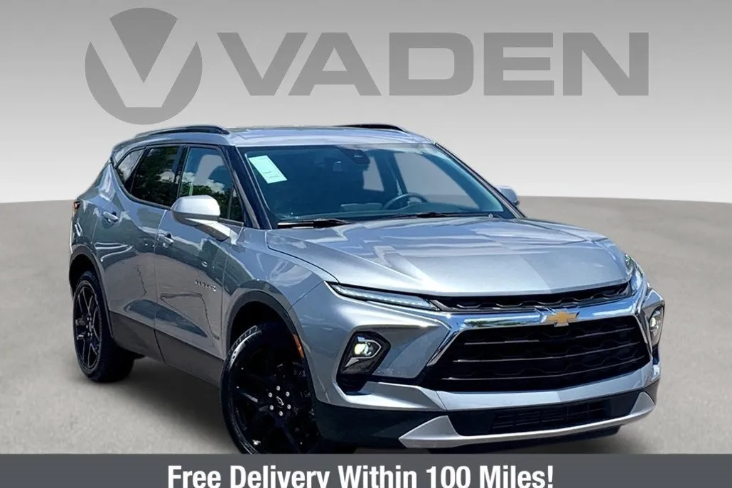2025 Chevrolet Blazer 2LT photo 1