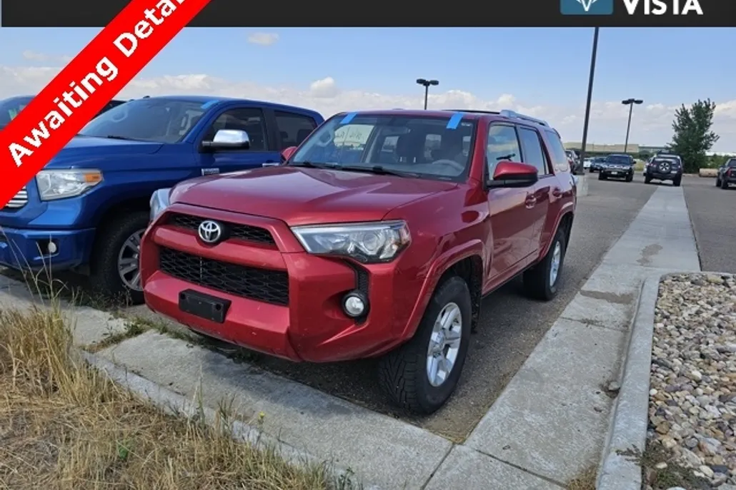 2018 Toyota 4Runner SR5 photo 1