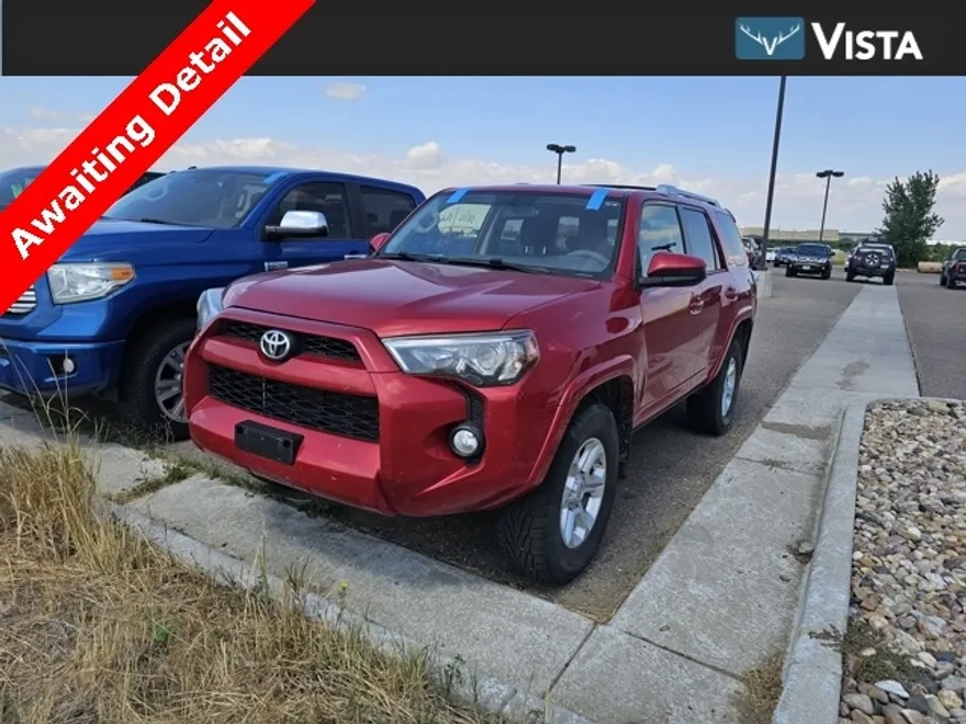 2018 Toyota 4Runner SR5 photo 1