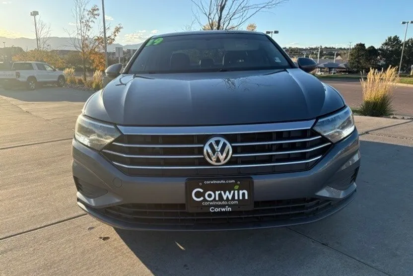 2019 Volkswagen Jetta 1.4T SE photo 1